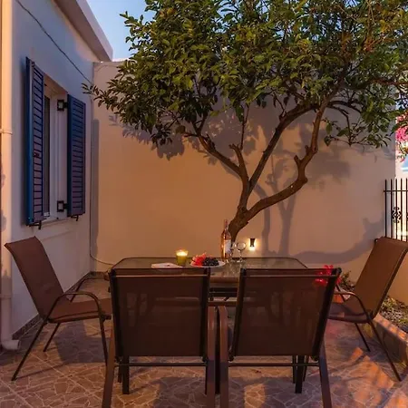 בית נופש Athina Cozy Hersonisos *
